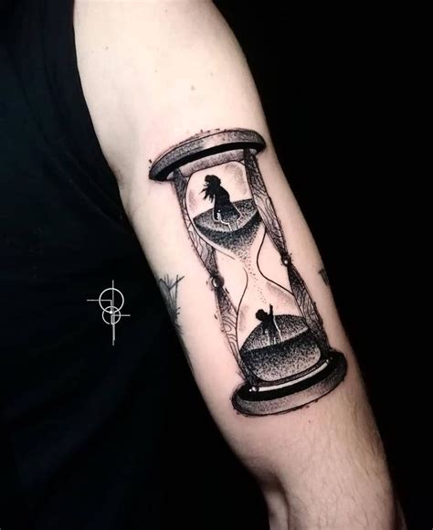 black and white traditional hourglass tattoo|630 Hourglass Tattoos ideas 